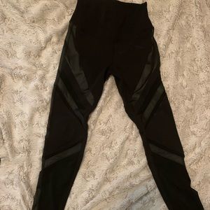Alo Leggings Medium